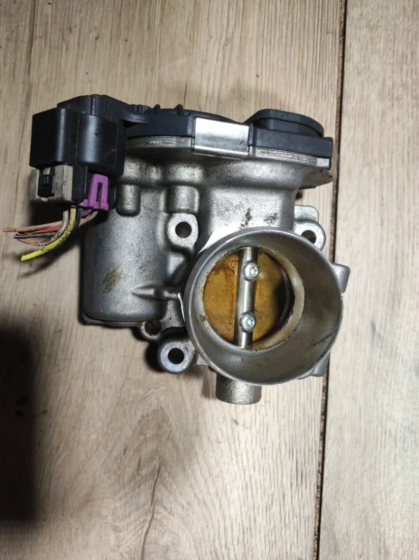 Дроссельная заслонка 55565489 Opel Astra J 1.4 Бензин