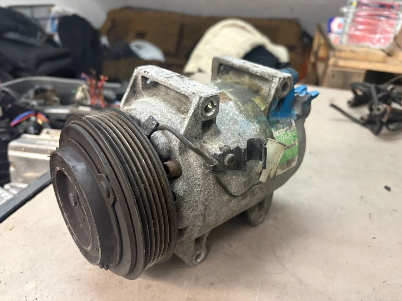 Компрессор кондиционера 30742206 Volvo XC90 1 2.4 Дизель