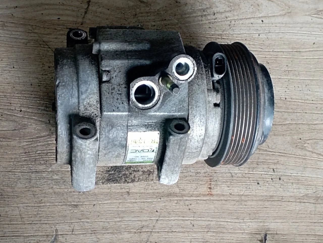 Компрессор кондиционера 6711303011 SsangYong Kyron 2.0 Дизель