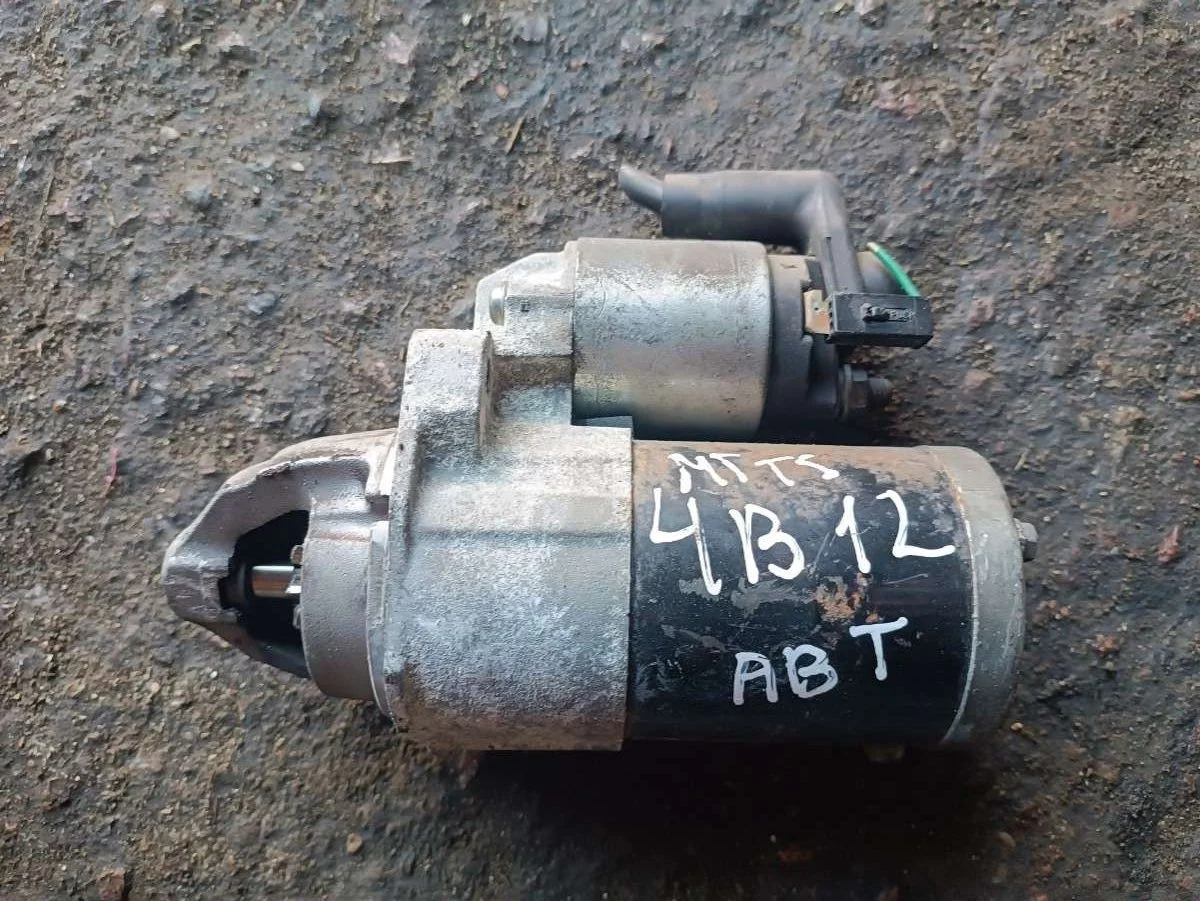 Стартер M000T21571 Mitsubishi Outlander 2 2.4 Бензин