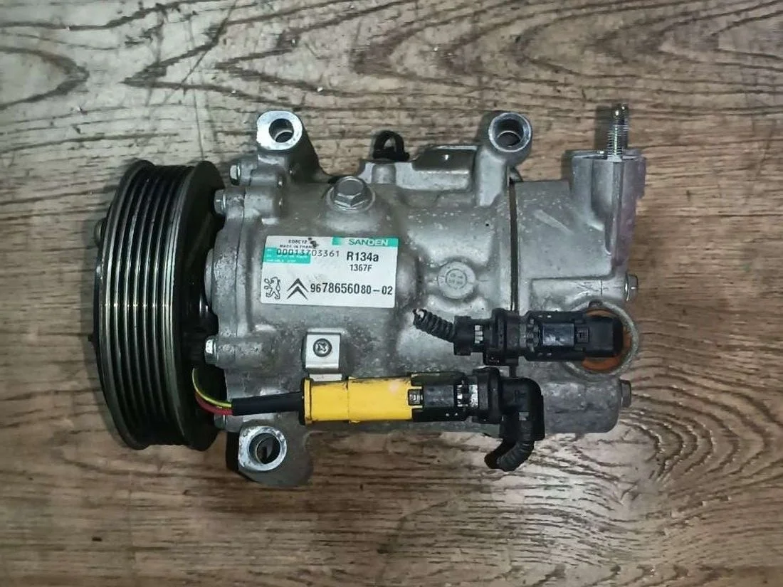 Компрессор кондиционера 9678656080 Peugeot 207 1.6 Бензин