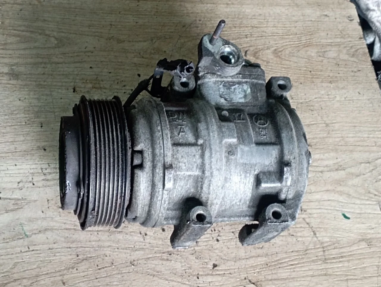 Компрессор кондиционера 1625023500 Kia Sorento 1 2.5 Дизель