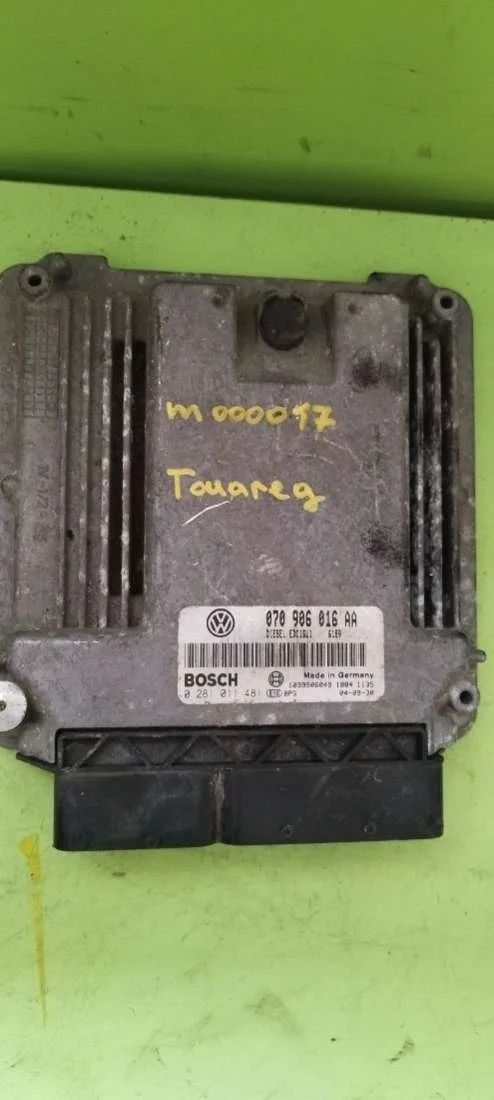 Блок управления двигателем 070906016AA Volkswagen Touareg 1 5.0 Дизель