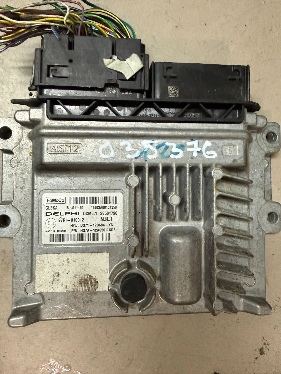 Блок управления двигателем 97RI010012 Ford Escape 3 restailing 2.0 Дизель