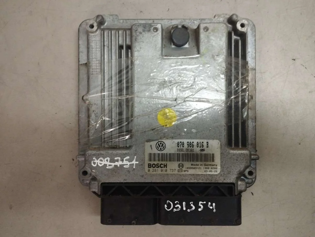 Блок управления двигателем 070906016B Volkswagen Touran 1 4.9 Дизель