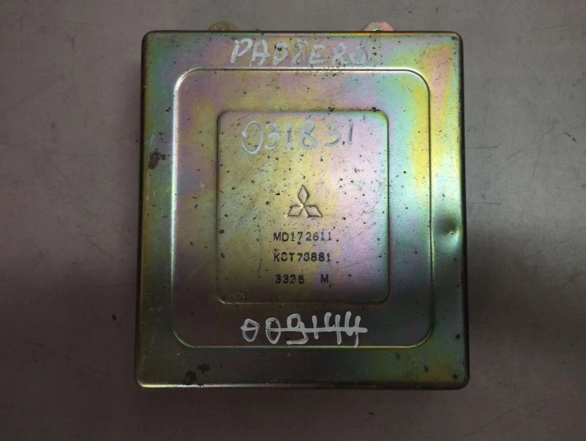 Блок управления двигателем MD172611 Mitsubishi Pajero 2 2.5 Дизель