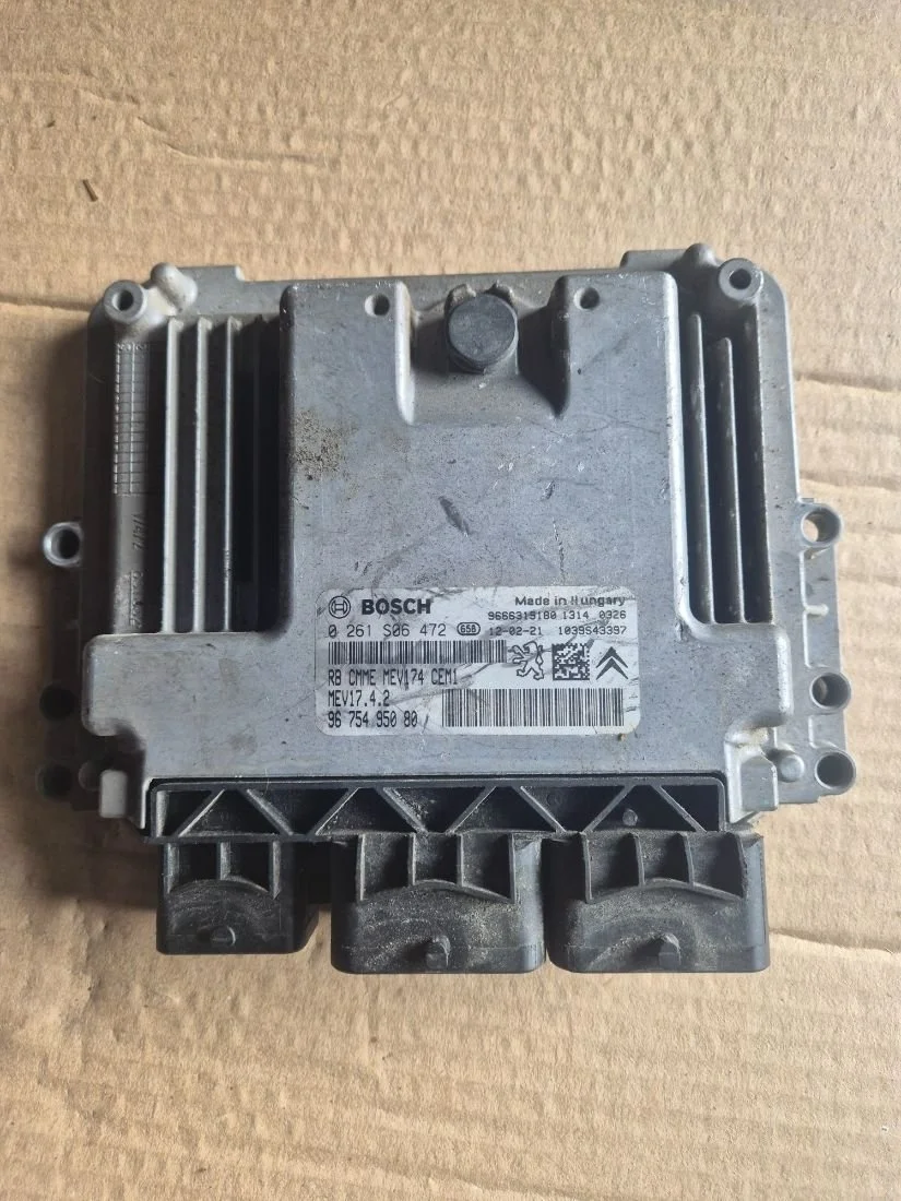 Блок управления двигателем 0261S06472 Peugeot 308 1 0