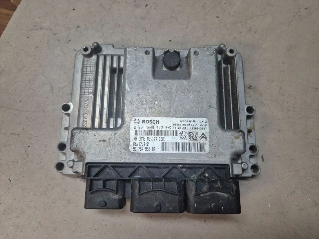 Блок управления двигателем 0261S06472 Peugeot 308 1 0