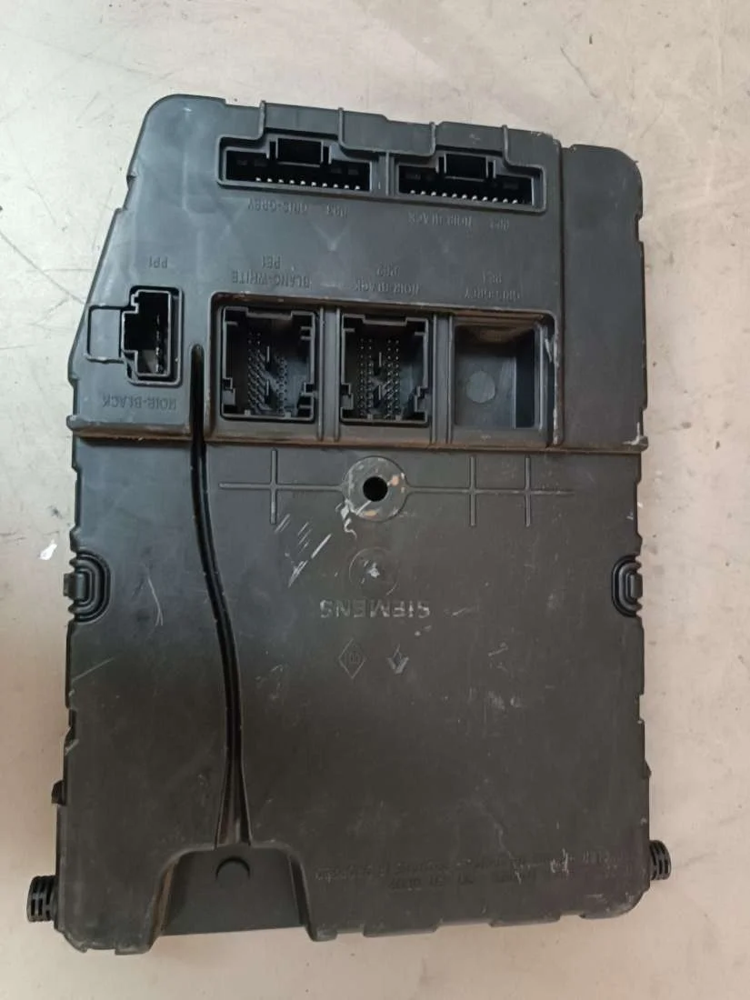 Блок комфорта 8200306433 Renault Megane 2 1.5 Дизель