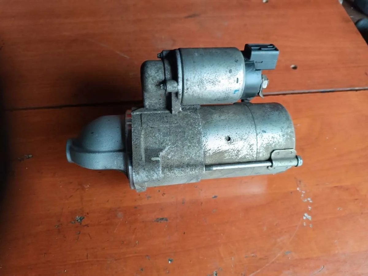 Стартер 361002F055 Kia Sorento 2 2.2 Дизель