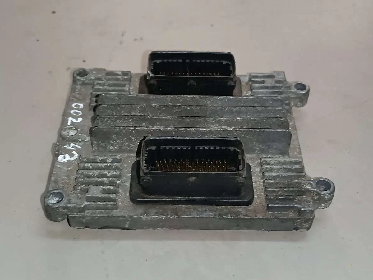 Блок управления двигателем 09391283 Opel Zafira A 2.2 Бензин