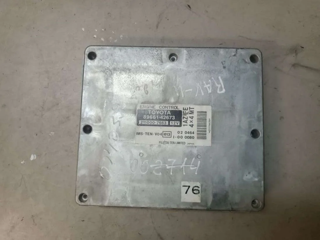 Блок управления двигателем 8966142673 Toyota Rav 4 2 0