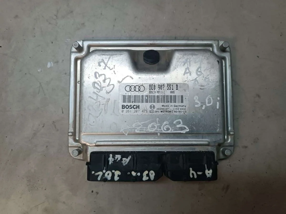 Блок управления двигателем 8E0907551B Audi A4 B6 (S4,RS4) 0