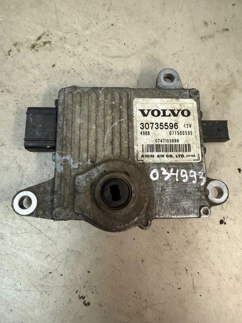 Блок управления АКПП 30735596 Volvo S40 2 2.4 Дизель