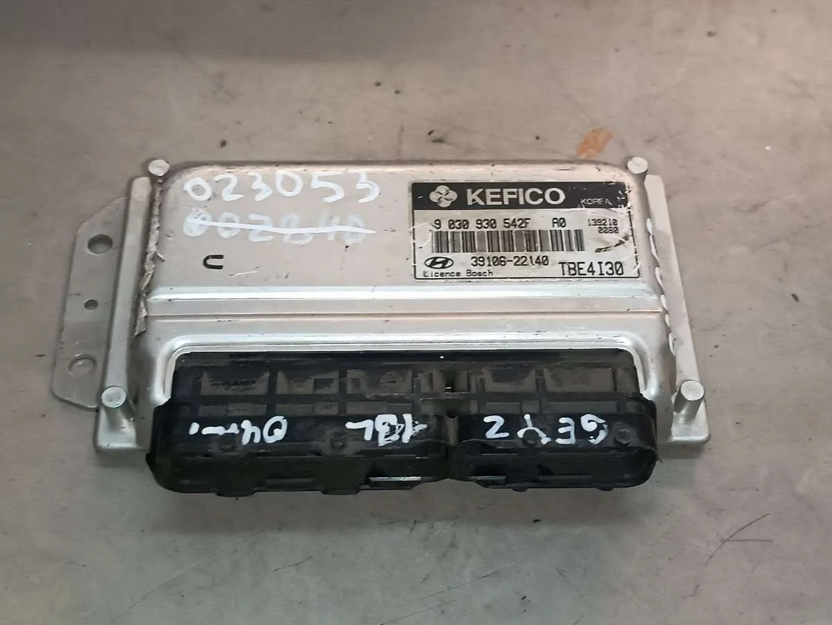Блок управления двигателем 3910622140 Hyundai Getz 1.3 Бензин