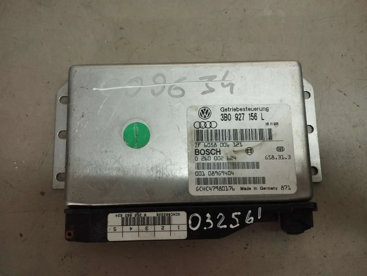 Блок управления АКПП 3B0927156L Volkswagen Passat B5 2.5 Дизель