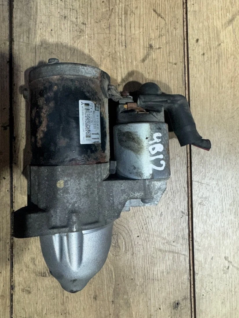 Стартер M000T21571R Mitsubishi Outlander 2 2.4 Бензин