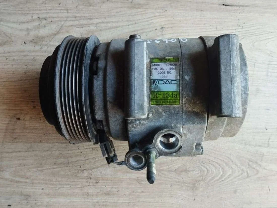 Компрессор кондиционера 6711303011 SsangYong Kyron 2.0 Дизель