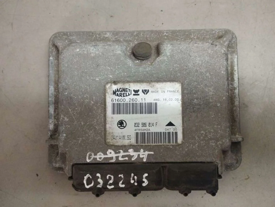 Блок управления двигателем 6160026011 Skoda Octavia A4 1.6 Бензин