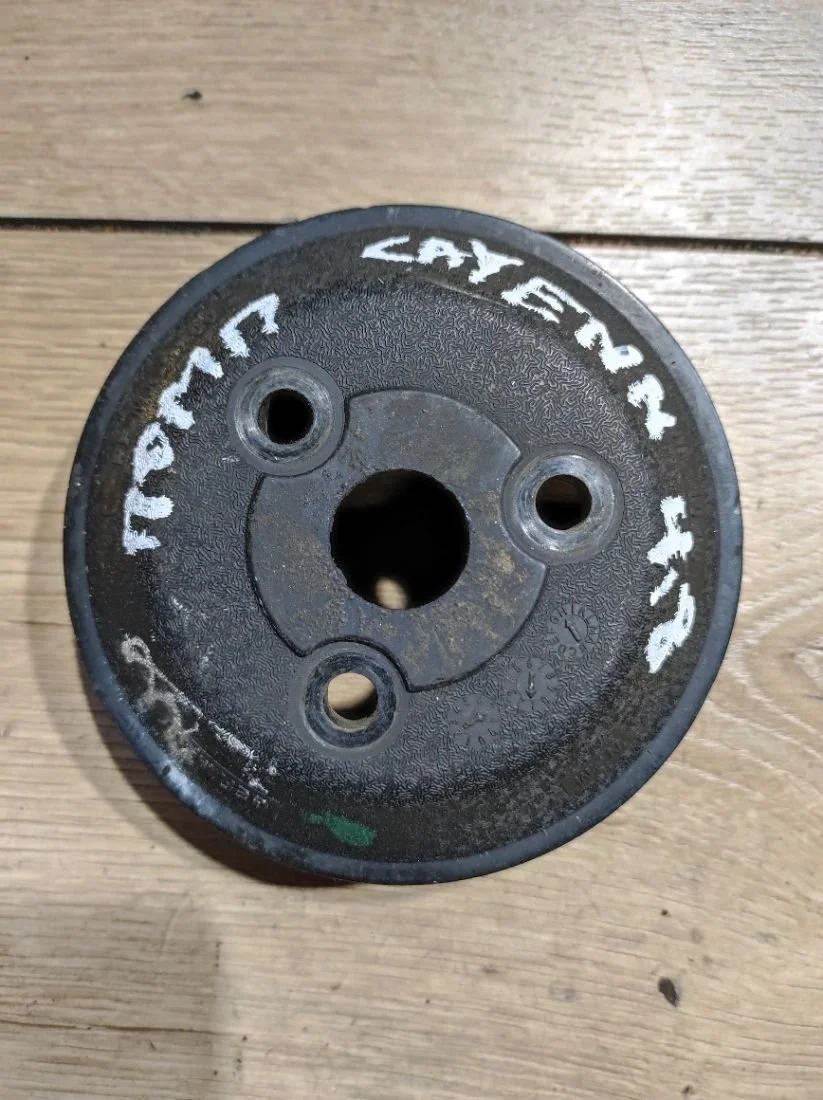 Шкив помпы 94810611000 Porsche Cayenne 957 4.8 Бензин