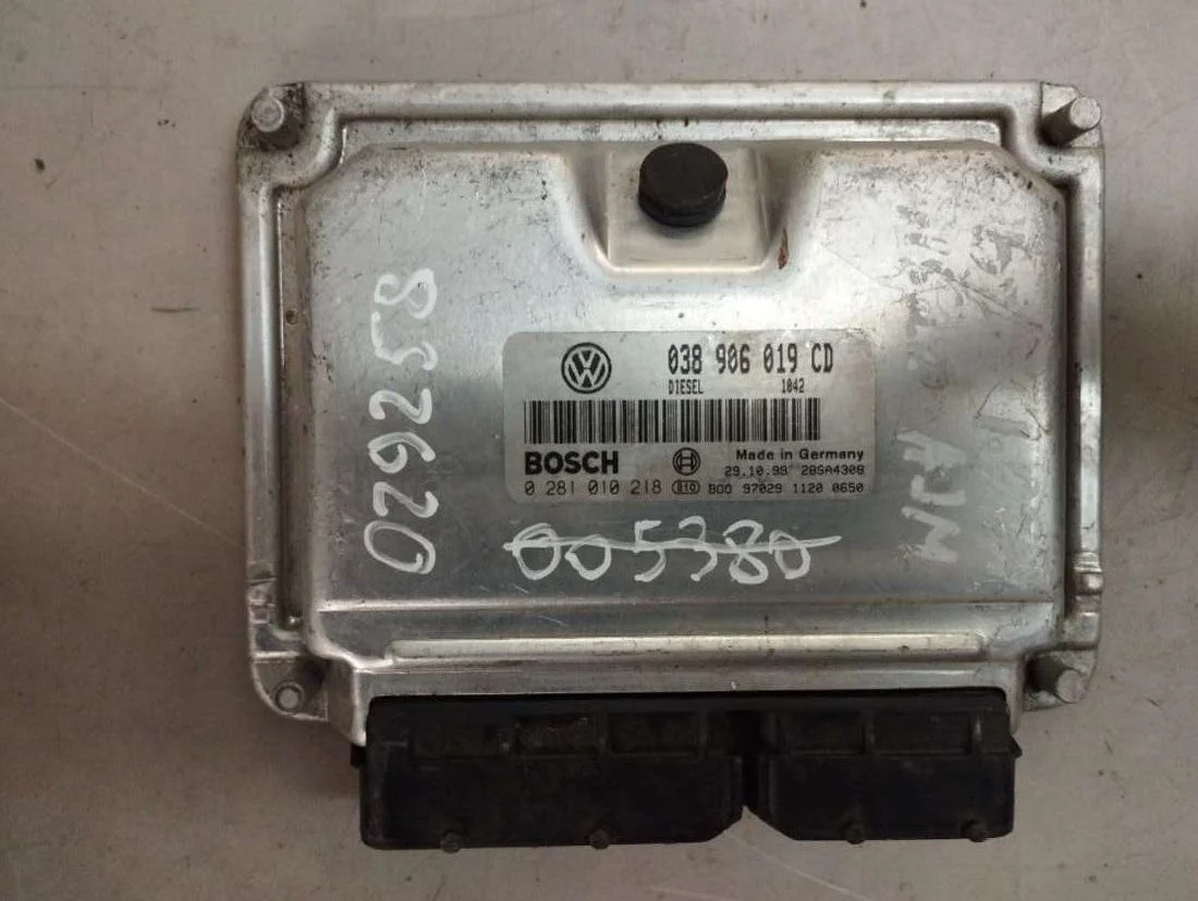 Блок управления двигателем 038906019CD Volkswagen Passat B5 1.9 Дизель
