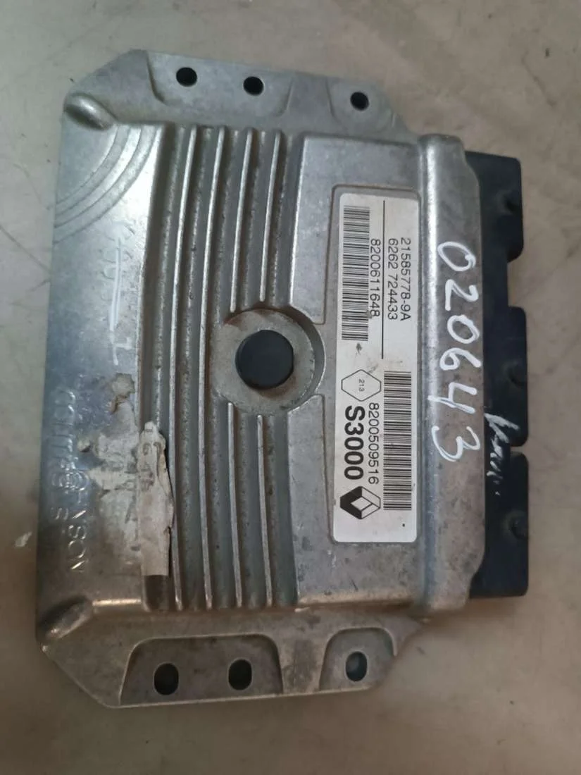 Блок управления двигателем 8200611648 Renault Megane 2 0 Бензин