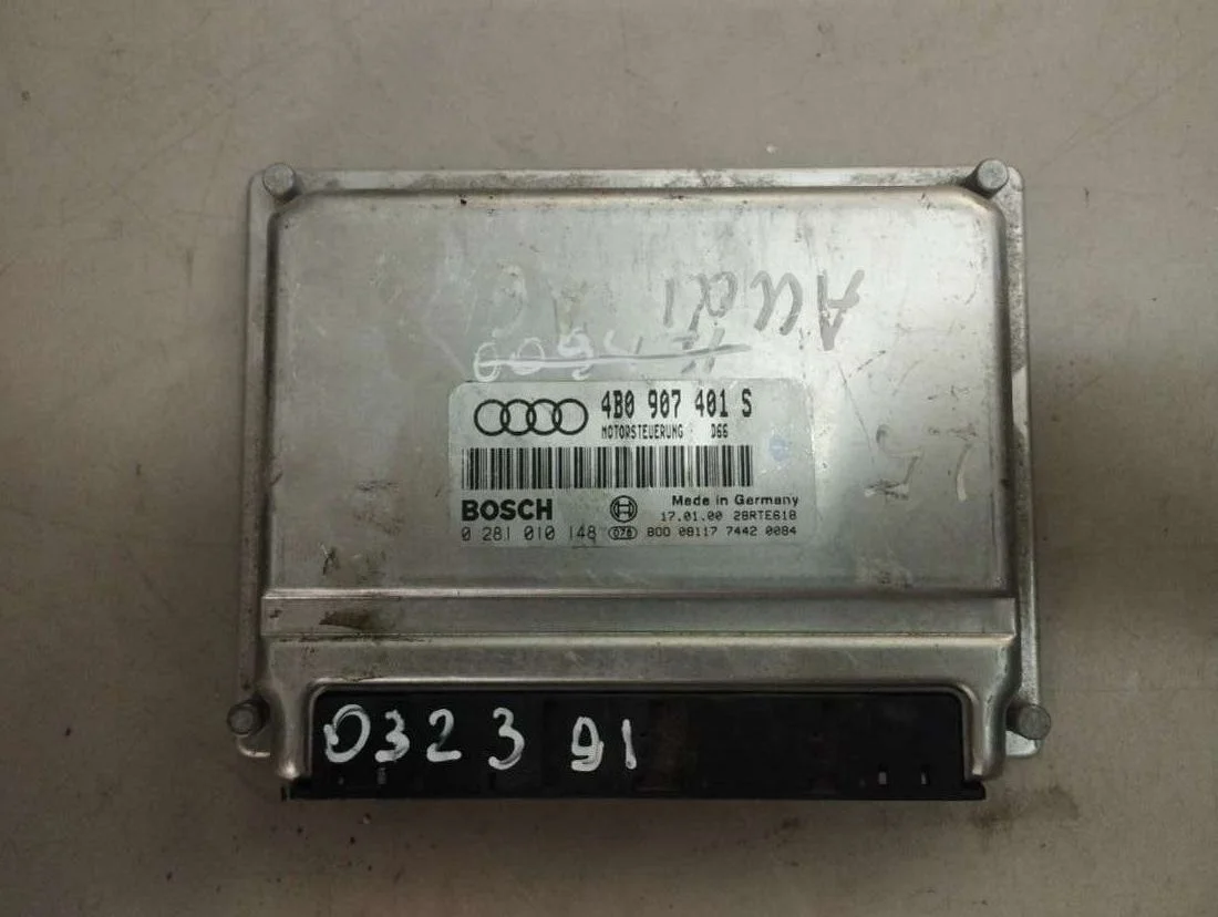Блок управления двигателем 4B0907401S Audi A6 C5 (S6,RS6) 2.5 Бензин