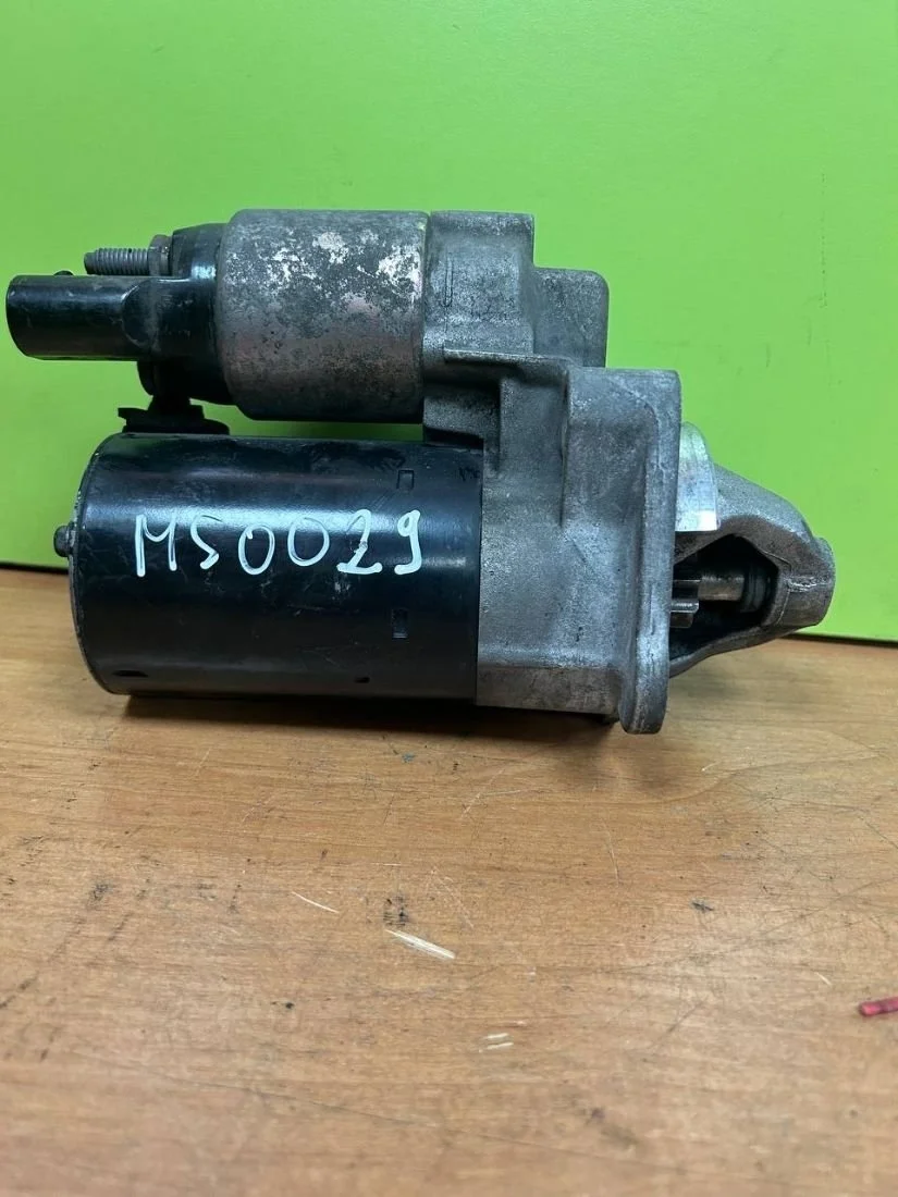 Стартер 0001107444 Audi A4 B7 1.8 Бензин