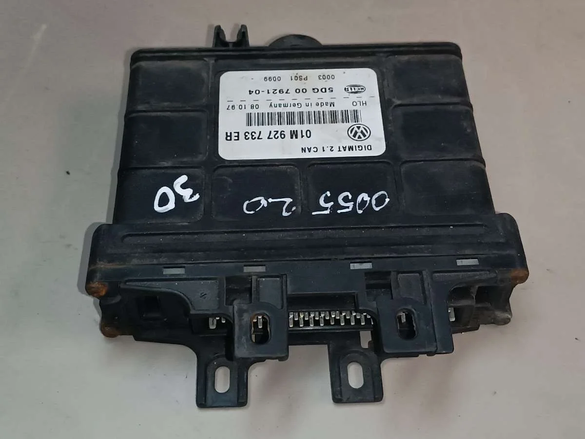 Блок управления АКПП 01M927733ER Volkswagen Golf 4 1.8 Бензин