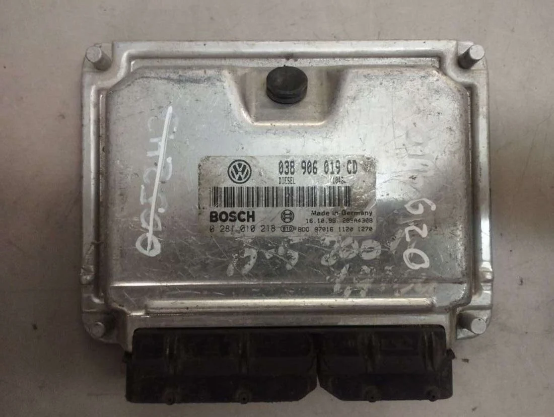 Блок управления двигателем 038906019CD Volkswagen Passat B5 1.9 Дизель