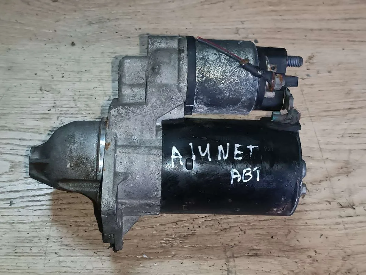 Стартер 55578921 Opel Astra J 1.4 Бензин