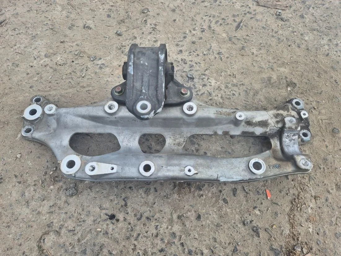 Балка подвески передняя (подрамник) K24Z2 Honda Accord 8 2.4 Бензин