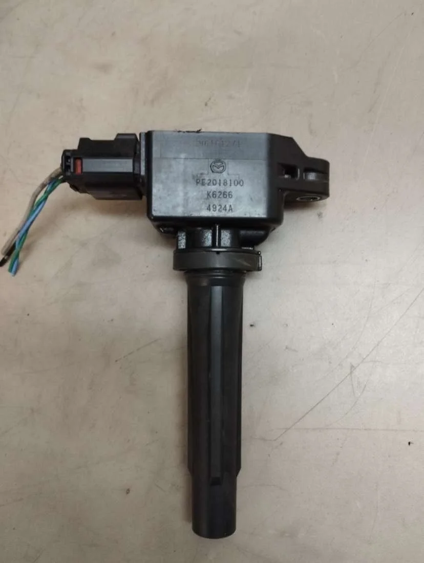 Катушка зажигания PE2018100 Mazda 6 3 2.0 Бензин