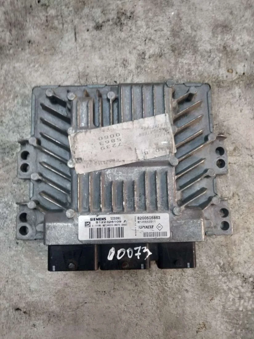 Блок управления двигателем 8200565863 Renault Scenic 2 1.5 Дизель