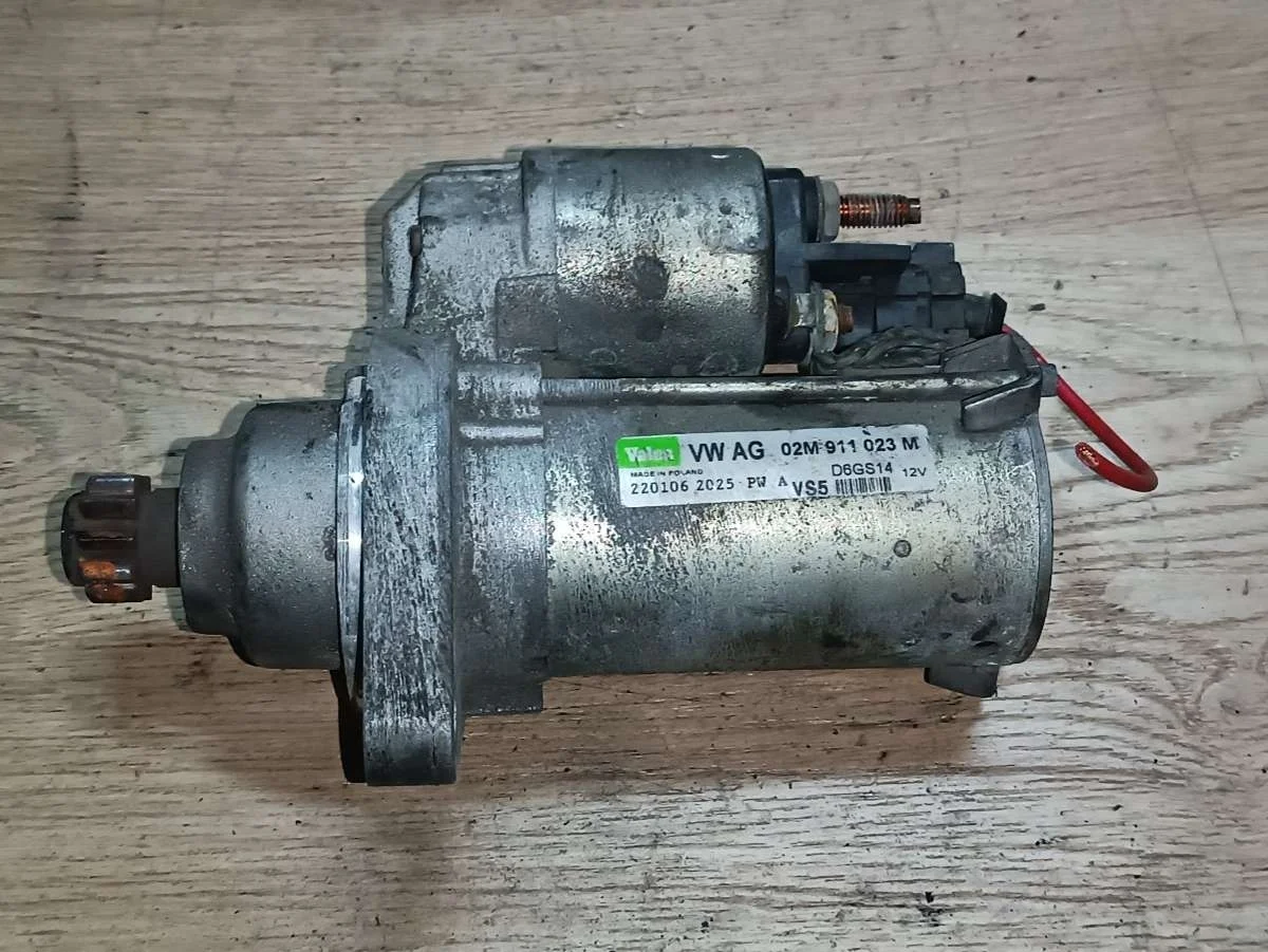 Стартер 02M911023M Volkswagen Passat B7 2.0 Бензин