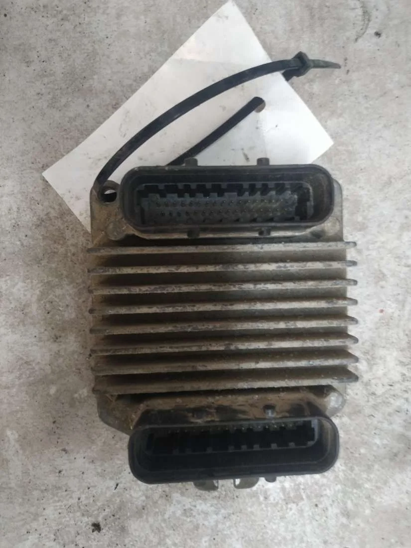 Блок управления двигателем 16250009 Opel Zafira A 1.6 Бензин