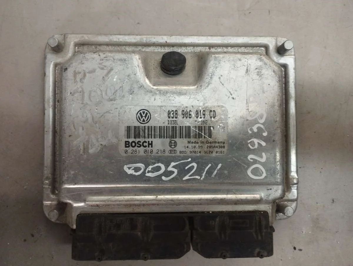 Блок управления двигателем 038906019CD Volkswagen Passat B5 1.9 Дизель