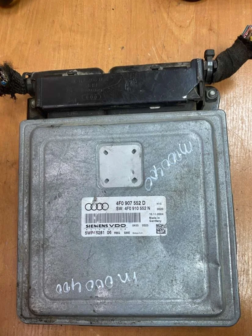 Блок управления двигателем 4F0907552D Audi A6 Allroad C6 2.4 Бензин