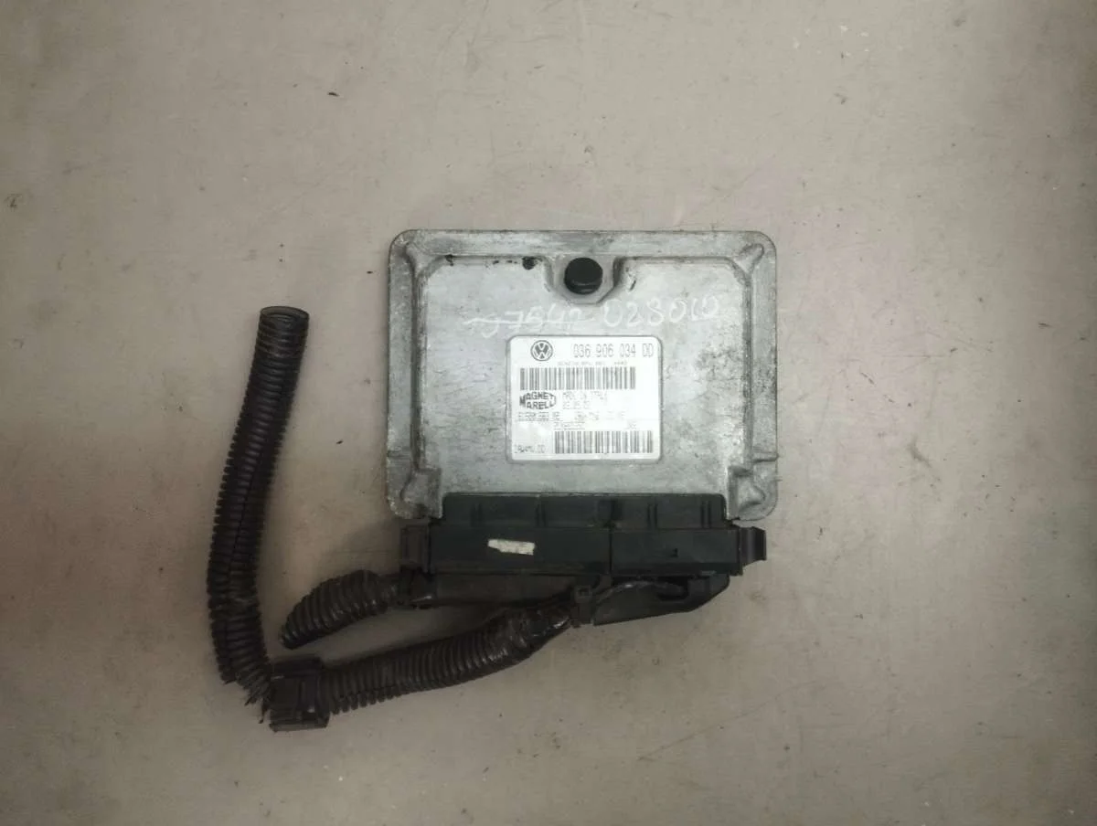 Блок предохранителей 036906034DD Volkswagen Polo 4 1.4 Бензин