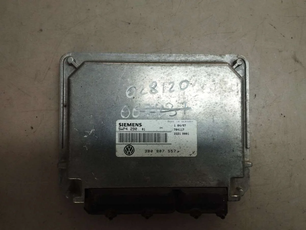 Блок управления двигателем 5WP4290 Volkswagen Passat B5 1.6 Бензин