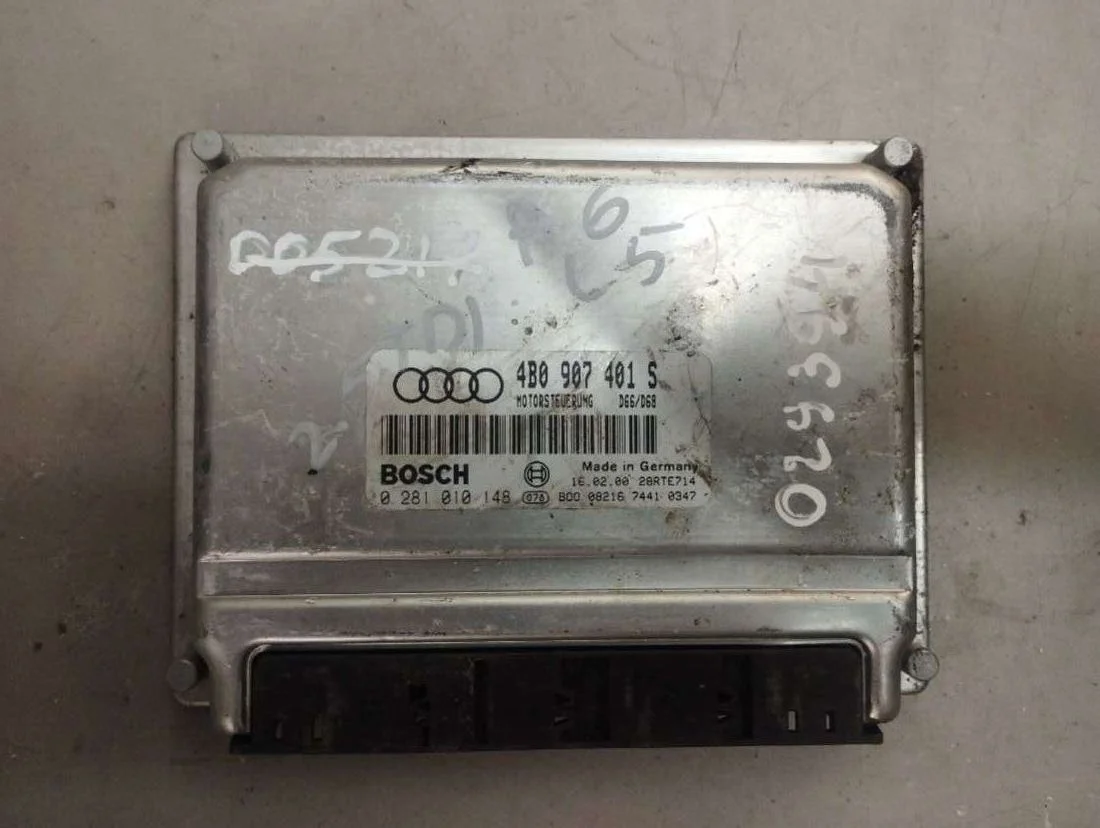 Блок управления двигателем 4B0907401S Audi A6 C5 (S6,RS6) 2.5 Бензин