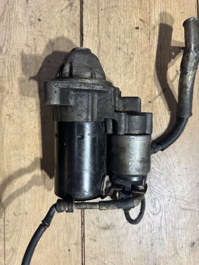 Стартер 0001107427 Audi A4 B7 1.8 Бензин