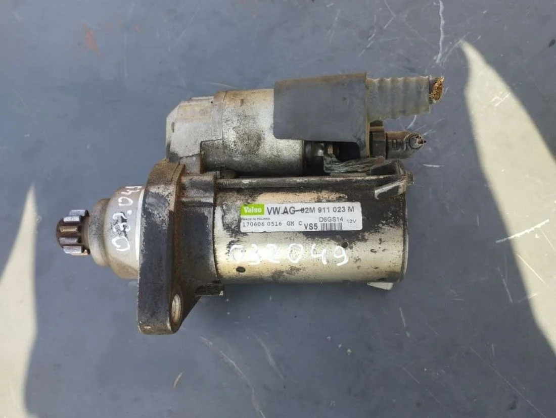 Стартер 02M911023M Volkswagen Passat B6 2.0 Бензин