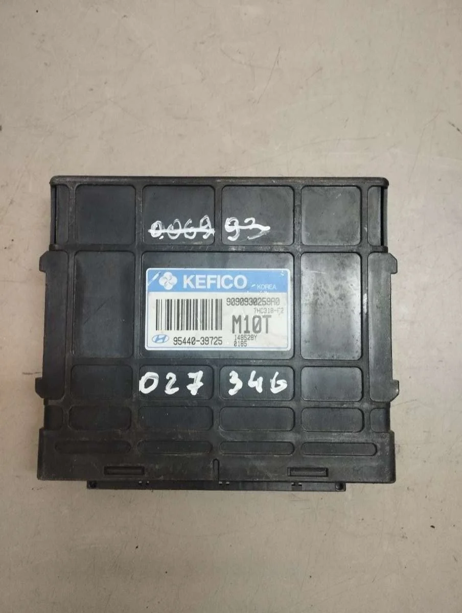 Блок управления двигателем 9544039725 Hyundai Tucson 1 2.0 Дизель