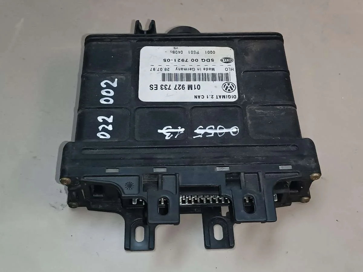 Блок управления АКПП 01M927733ES Volkswagen Golf 4 1.9 Дизель