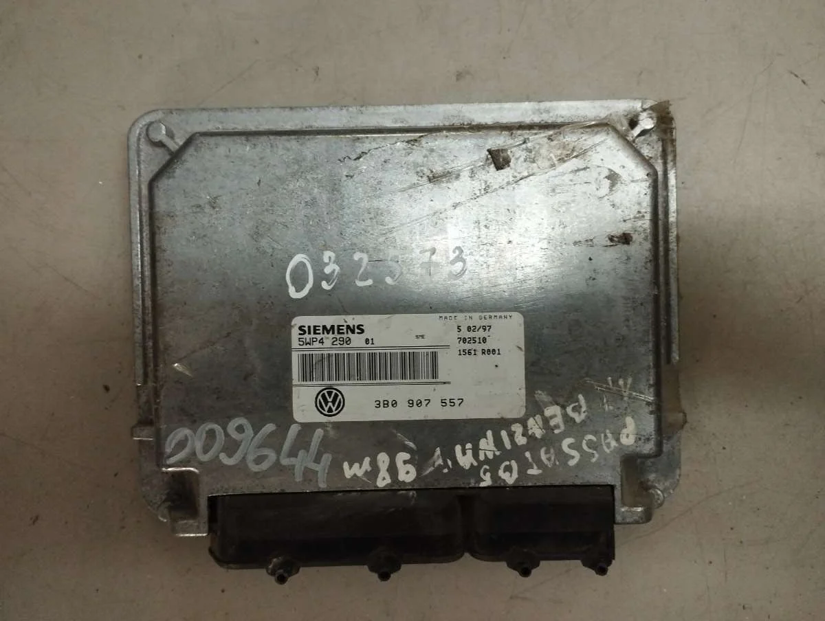 Блок управления двигателем 5WP4290 Volkswagen Passat B5 1.6 Бензин