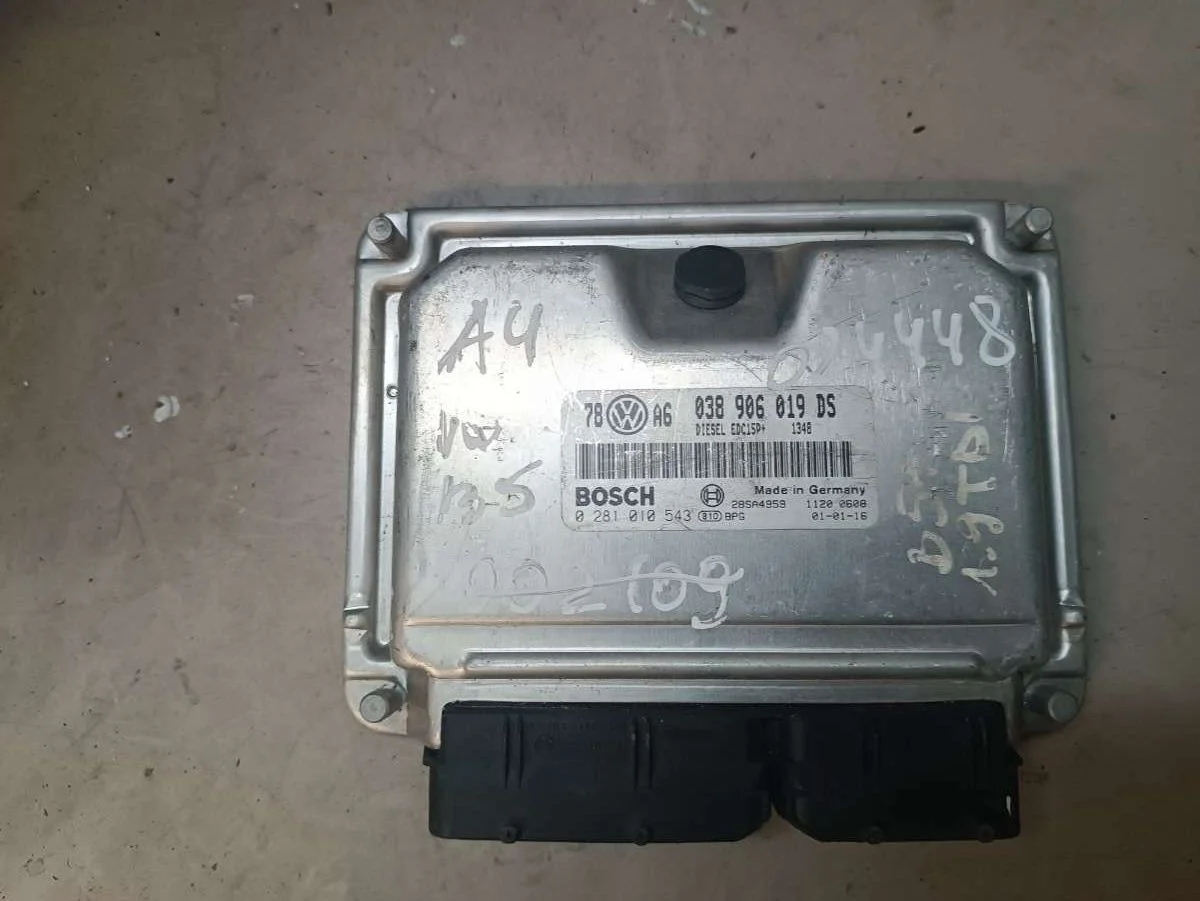 Блок управления двигателем 038906019DS Volkswagen Passat B5 0