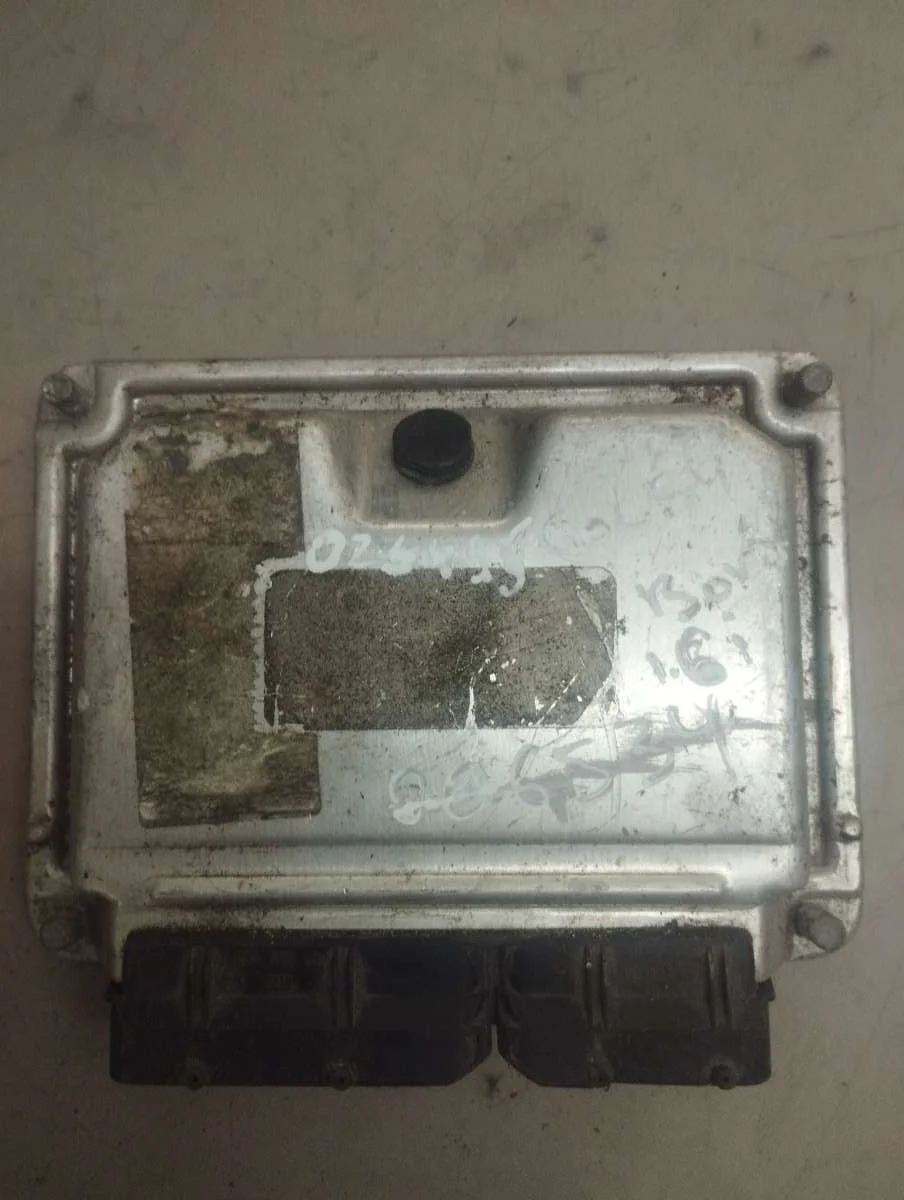 Блок управления двигателем 036906034CN Volkswagen Golf 4 1.6 Бензин