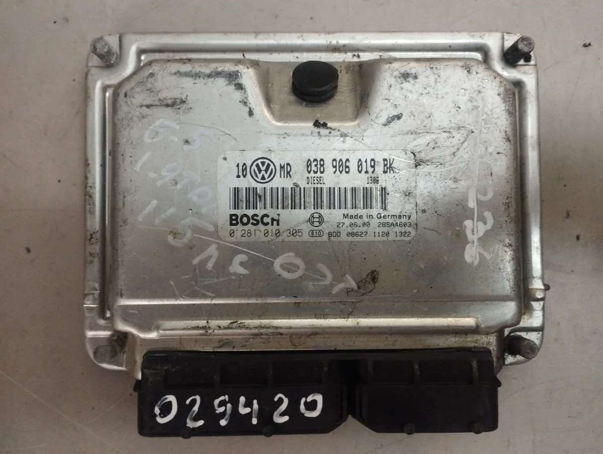 Блок управления двигателем 038906019BK Volkswagen Passat B5 1.9 Дизель