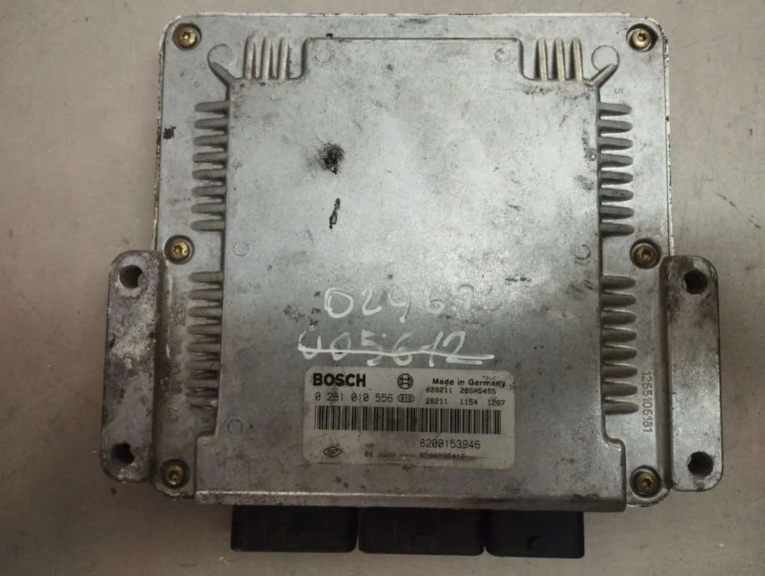 Блок управления двигателем 0281010556 Renault Laguna 2 1.9 Дизель